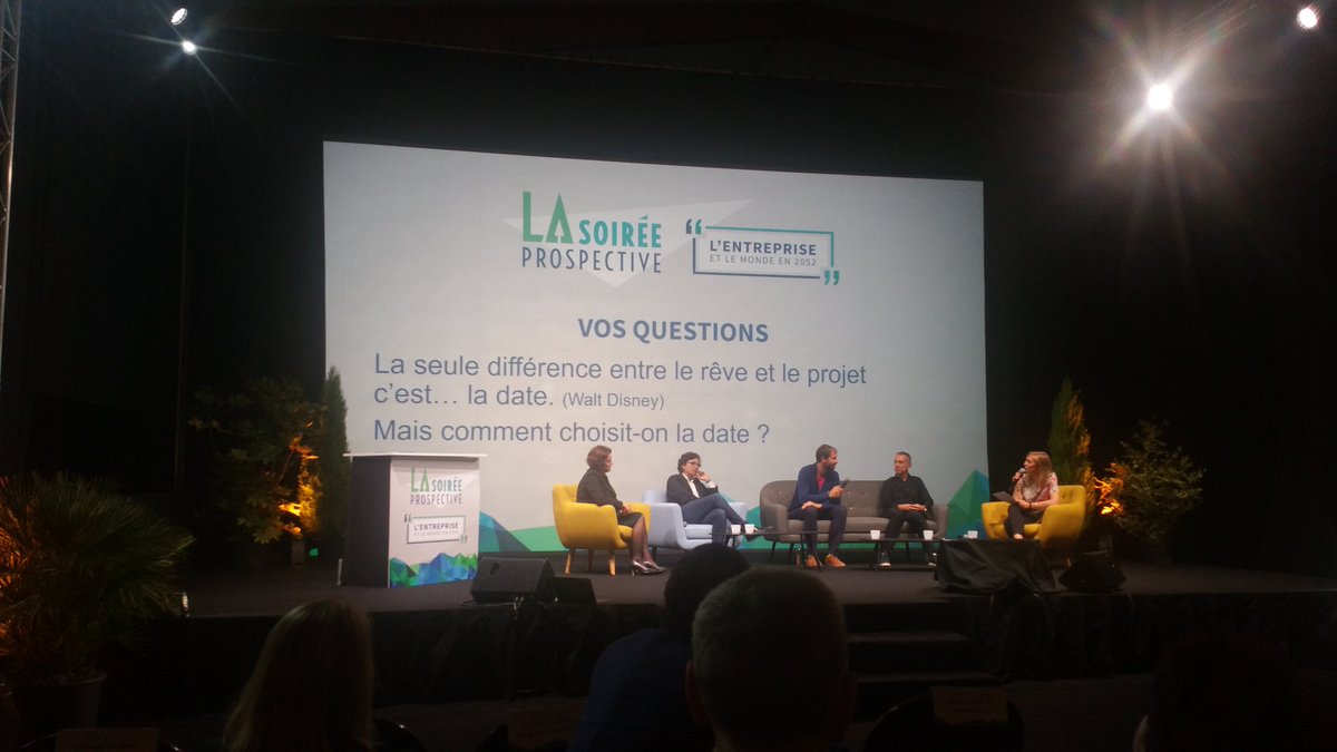 ClemRondeau's tweet photo. Une #vision à long terme et des #projets réalistes à 3 mois: une bonne manière d'atteindre son rêve étape par étape 🚀 #LSP19 #EDO19 https://t.co/P0UEQmb71Y