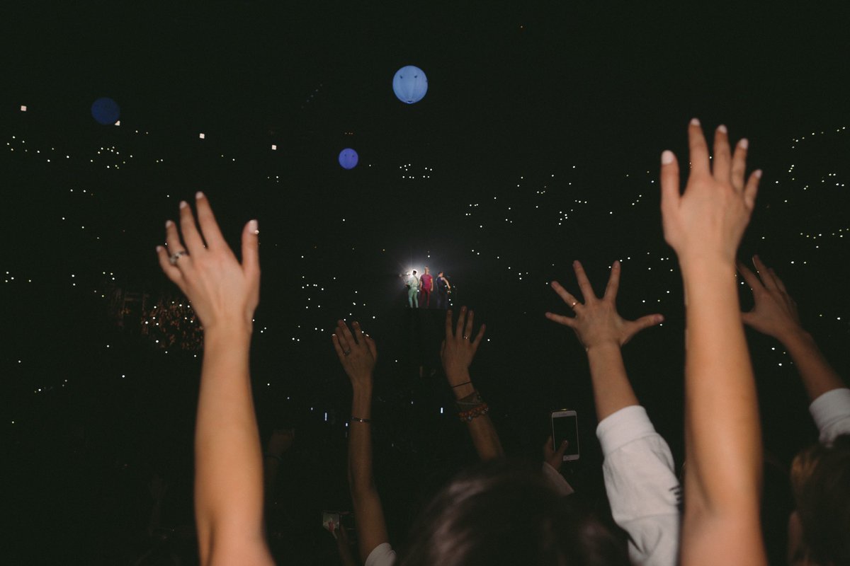 J O E  J O N A S tweet media