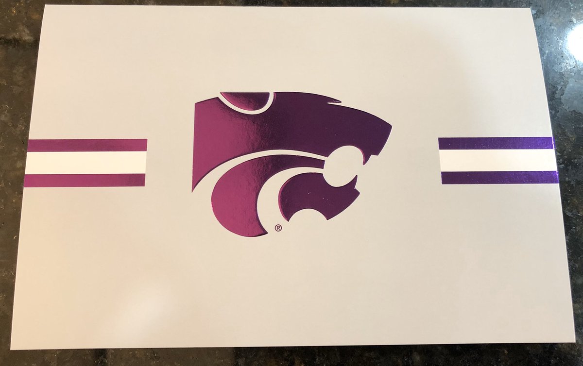 Stanimal032's tweet image. As if I needed another reason to be a @CoachKli fan. Thank you so much for the note! It means so much to our #Family! Choose your motto. #WinTheDangDay #StackGoodDays #PoundTheStone⚒ We’re taking it all to heart! Much respect and love! Go trounce the Pokes this weekend! #GoCats