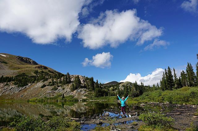 tworoamingsouls's tweet photo. Hiking is the best form of exercise 🙌🏻
.
.
.
.
.
.
#exploringcouple #hikingcouple #travelblog #hiking #lakehikes #adventure #nature #exercise #natureexplorer #naturephotography #leavenotrace #naturetherapy #hikingadventures #traveladdict #adventureaddicts https://t.co/p3yUgxZV4U https://t.co/jWyCcIkS27