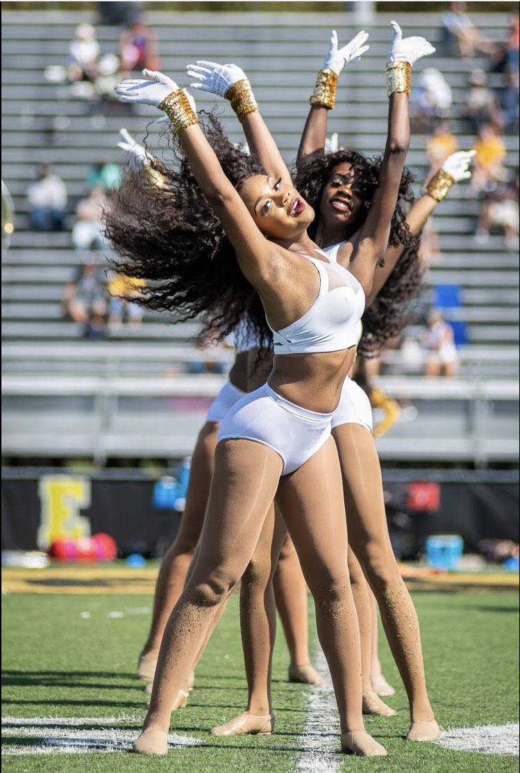 BSUSOSDIVAS's tweet photo. First Game💛⭐️ GO BULLDOGS!! https://t.co/rbEjfsEZI4