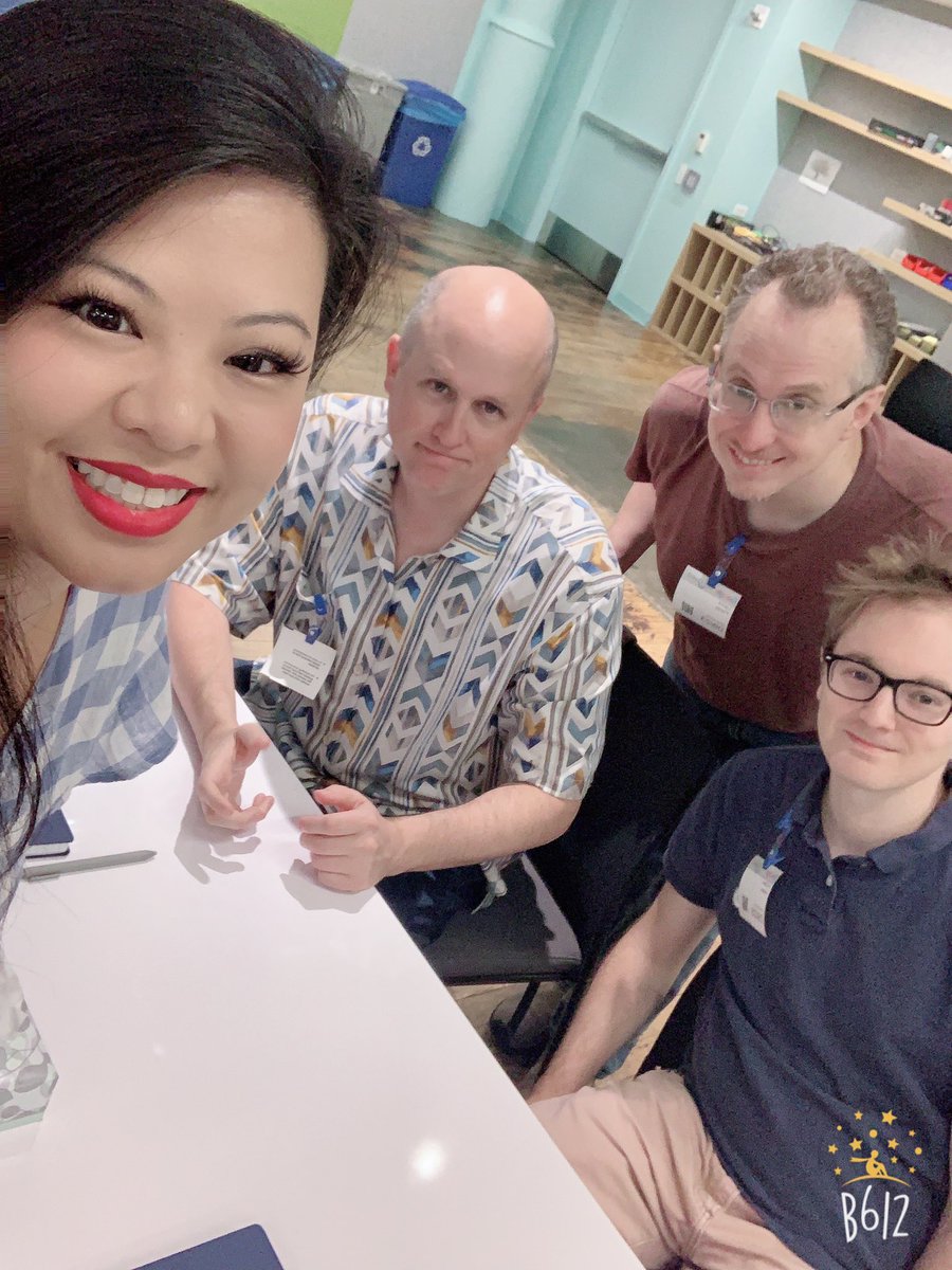 ladyleet's tweet photo. Google New York learning @bazelbuild with some friends! 

Glad to see some friendly faces @LMFinneyCoder and the rest of the @angularbootcamp team! 

#bazelbuild https://t.co/kYS3ZakdFY