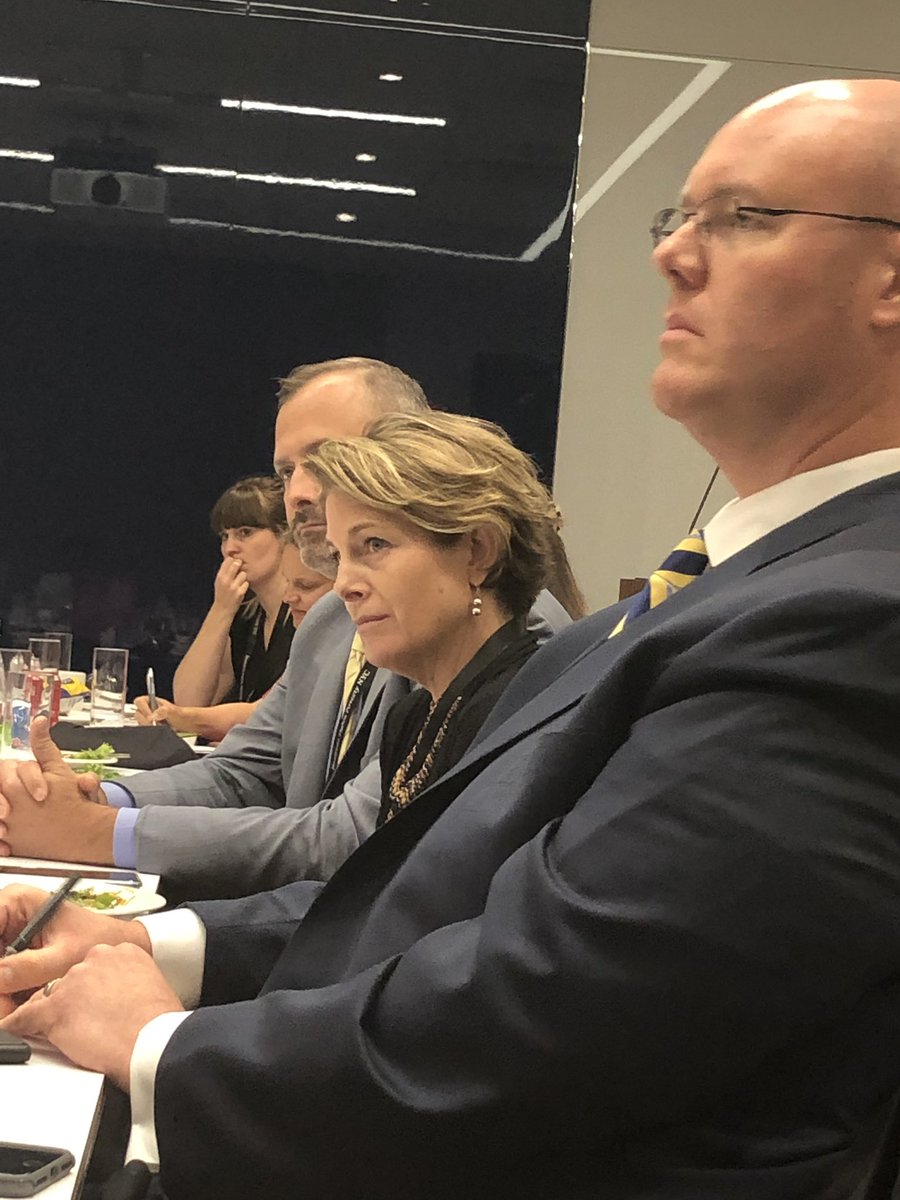Guillaum_Grosso's tweet photo. Thank you Zahid Torres-Rahman @FightPoverty #bfpnyc for inviting me to take part in an insightful discussion! Good debate on how #donors can help #businesses scale their contribution to #SDGs. Lots to learn and share for us at @Gavi #UNGA74 #GenerationHealth2020 https://t.co/XRlgAOXADe