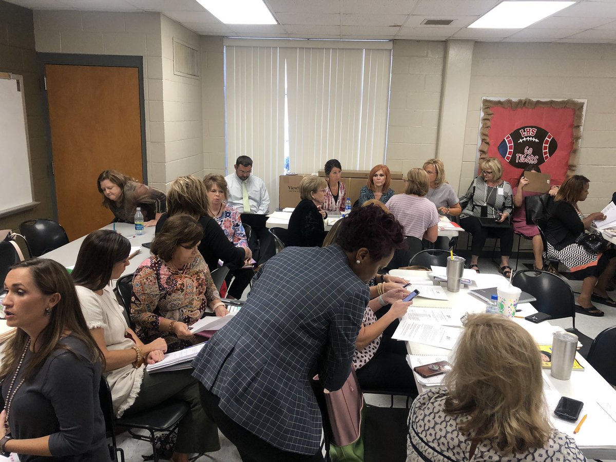 We had a full house @LuverneHS for the <a href="/Alabama_Reading/">ARI / The Alabama Reading Initiative, ALSDE</a> InstructionalLeadershipLearning Lab(IL3). CodyCarnley, assisted by <a href="/CrenshawCo_Read/">Crenshaw County Reading Specialists</a>, led her team to instructional practice action steps addressing Phonologocal Awareness skills. TY LuverneHS for a valuable day of learning!