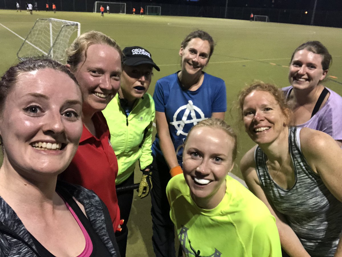 First training of the season.
Come give it a go at Henbury school Monday 7pm 🏑
#hockey #bristolhockey #hockeyseason #ladieshockey #bristolsport #bristol #thisgirlcan #ukhockey #fieldhockey #hockey🏑 #bristoluk #bristolfitness #getinvolved #comeandjoin #joinin #joinus #training