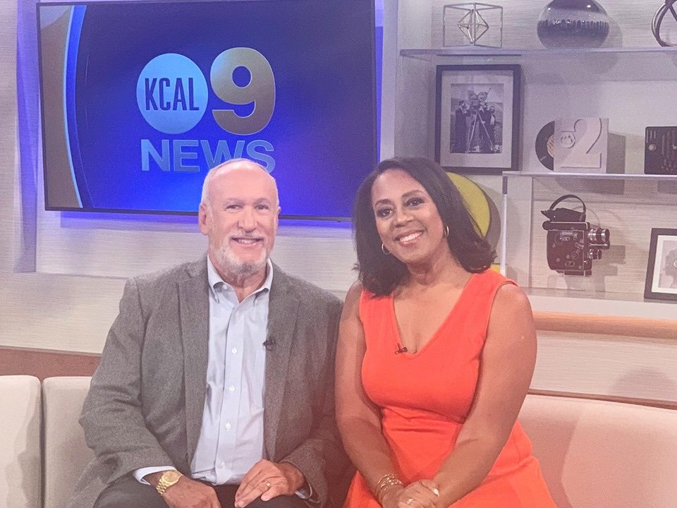 RadNet_Imaging's tweet image. Video is live now! Check out Dr. Robert Princenthal, on @CBSLA KCAL9 news discussing the importance of getting tested for prostate cancer. youtu.be/ffdrMm4axjA

#ProstateCancer #PCAM #RadNet #ThousandOaks