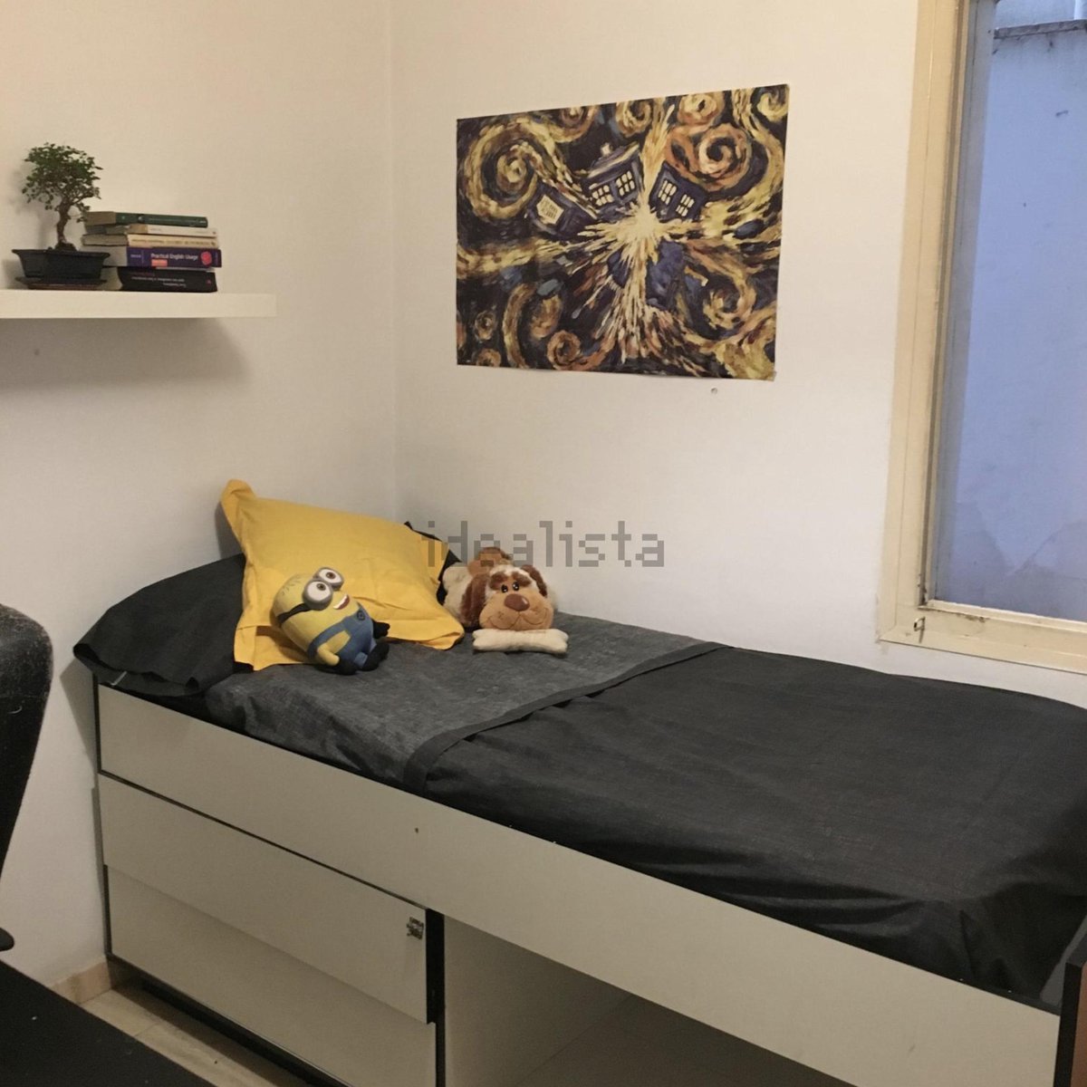 slifante's tweet photo. Aún busco más candidatos para venir a mi piso de Barcelona en octubre. Viviréis con mi marido y tres gatos... y conmigo. 380 al mes con los gastos incluídos, en Exiample Dreta, cerca de las Glories. El minion no es mío, pesaos.

Interesados por DM. Los RT se agradecen mucho. https://t.co/MauiUBAlSv