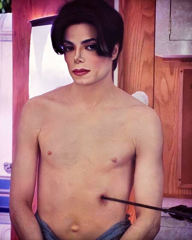 Mjj Photos Michael Jackson Photoshoot For The Video For You Are Not Alone Angel Version 1995