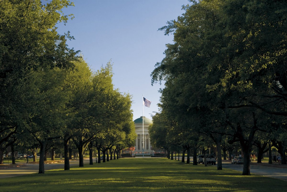 SMU's tweet photo. Votes for our city - coats for our neighbors.

Join us at the flagpole tomorrow for National Voter Registration Day, and help @DallasParkRec kick off a winter coat drive for @FamilyGateway! https://t.co/0JlR6sQcWm