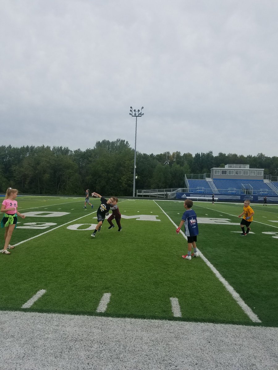NikkiAndrist's tweet photo. Punt, Pass, Kick https://t.co/9sxjxir9BI