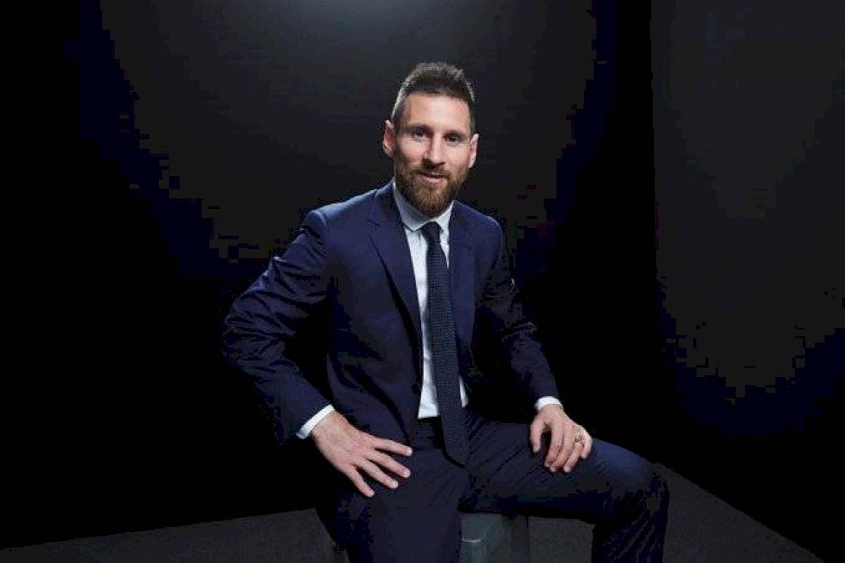 elchiringuitotv's tweet photo. ¡ATENTO! ¡Así queda la CLASIFICACIÓN del 'THE BEST'! 

#MESSI 46

#VanDijk 38

#CRISTIANO 36

¡Nos vemos a las 12 en @elchiringuitotv! https://t.co/OAIPhEILUB