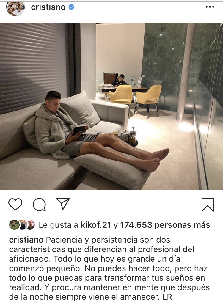 ¡OJO! “Mantén en mente que después de la noche siempre viene el amanecer”, el MENSAJE de CRISTIANO tras el #TheBest de MESSI ¡Arrancamos a las 12h en <a href="/elchiringuitotv/">El Chiringuito TV</a>!