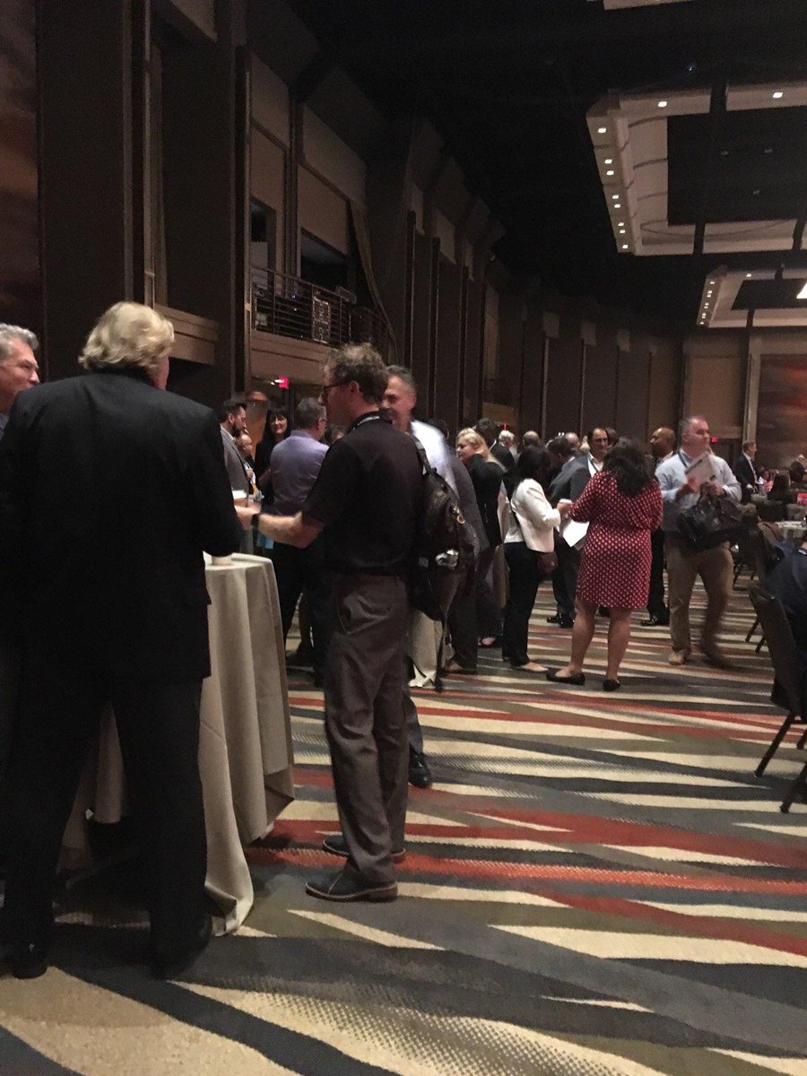 FiveStarInst's tweet image. The FORCE Rally is underway at #FSC19, kicking off with an annual tradition—the FORCE Power Hour Networking Session. Thanks to our sponsors, @HomeDepot and Island Advantage Realty!