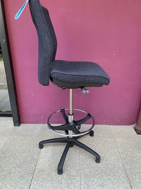 probablyhaveit's tweet image. #Draughtsmanchairs. Do you need more height and comfort at a workbench or counter? These high rising office chairs could be the answer.  These are hard to find, so be quick before this small batch are sold out. #chairs #cookstown #northernireland