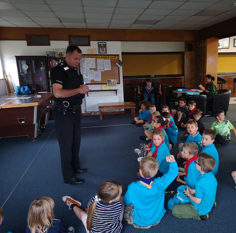 1stFSG's tweet photo. Great night at Fressingfield Sports and Social Club with visitor PC Green. The beavers discussed things like 999, got to look at what PC Green has on his uniform, try some things on and had a look at the car. They loved the sirens! #community Thanks PC Green! https://t.co/tyVIeojRT6
