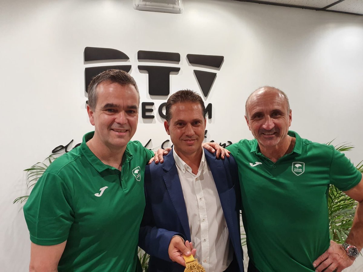 Campeones del mundo Angel y Enrique de Baloncesto en el mundial de China. Enhorabuena, nos sentimos orgullosos por ello en Málaga y España.