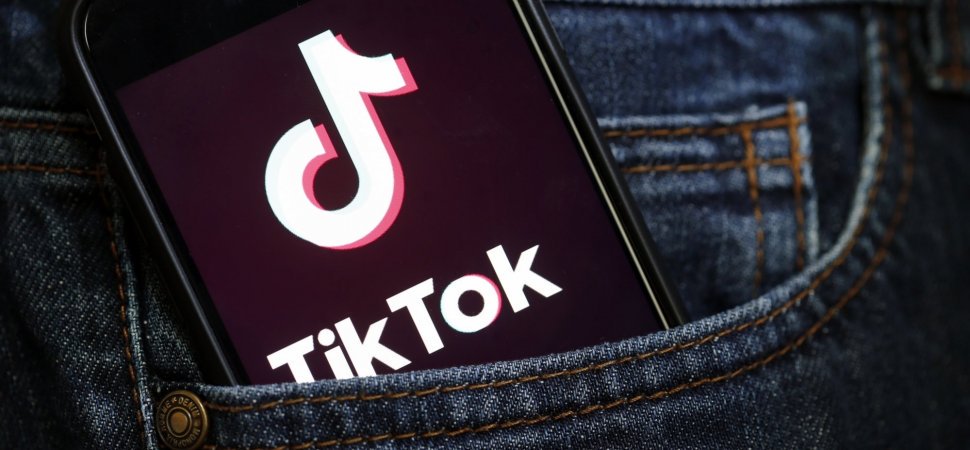Grouve's tweet image. Here&apos;s Why Brands Are Racing to Tik Tok to Connect with Gen Z--and How We Know It dlvr.it/RDk8hG #SocialMediaToolkit
