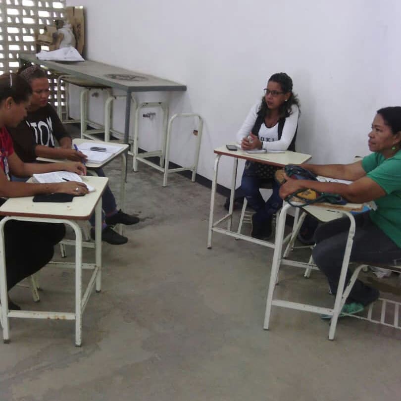 SenadesM's tweet photo. #Futurodepaz #Hectorodriguez  #Hoy 
REUNIÓN ÍNTER INSTITUCIONAL EN MOTIVO DEL REGRESO A CLASES EN LA U.E.E NELZON MANDELA.🛣LUGAR CARRETERA PRINCIPAL OCUMARE-CHARALLAVE, SECTOR JARDINES DE BETANIA. EDO.MIRANDA https://t.co/67oi1ogeNV
