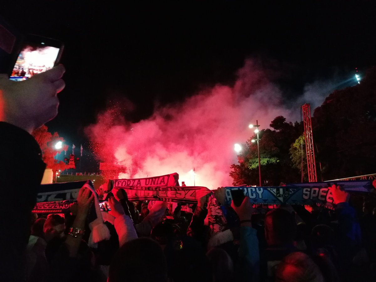 DariaKupka's tweet photo. #DMP2019 💙 🔥 🔥 @UniaLesznoKS https://t.co/sqZWoqFHl8