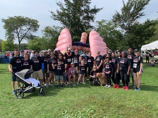 UCCancerCenter's tweet image. Several members of our lung cancer program and their families/friends, as well as some patients, represented @UChicagoMed at the @lcrf_org Free to Breathe Chicago #LungRun. The team surpassed their fundraising goal by over $1,000. Well done! #lungcancer #lcsm
