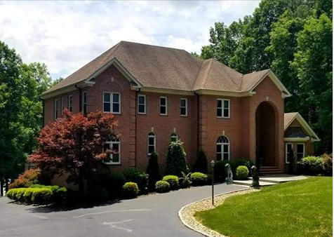 RichardsSupply's tweet photo. “Big thanks to Don Preiss for excellent customer service & delivery of 49 #Vinylmax triple-pane windows! Highly recommend #RichardsBuildingSupply for any of your exterior home needs!” – Chris Davis. Find the branch near you https://t.co/Cfmv1uXU6C #ThankYou #Success #RavingFan https://t.co/OmGaVGEjHK