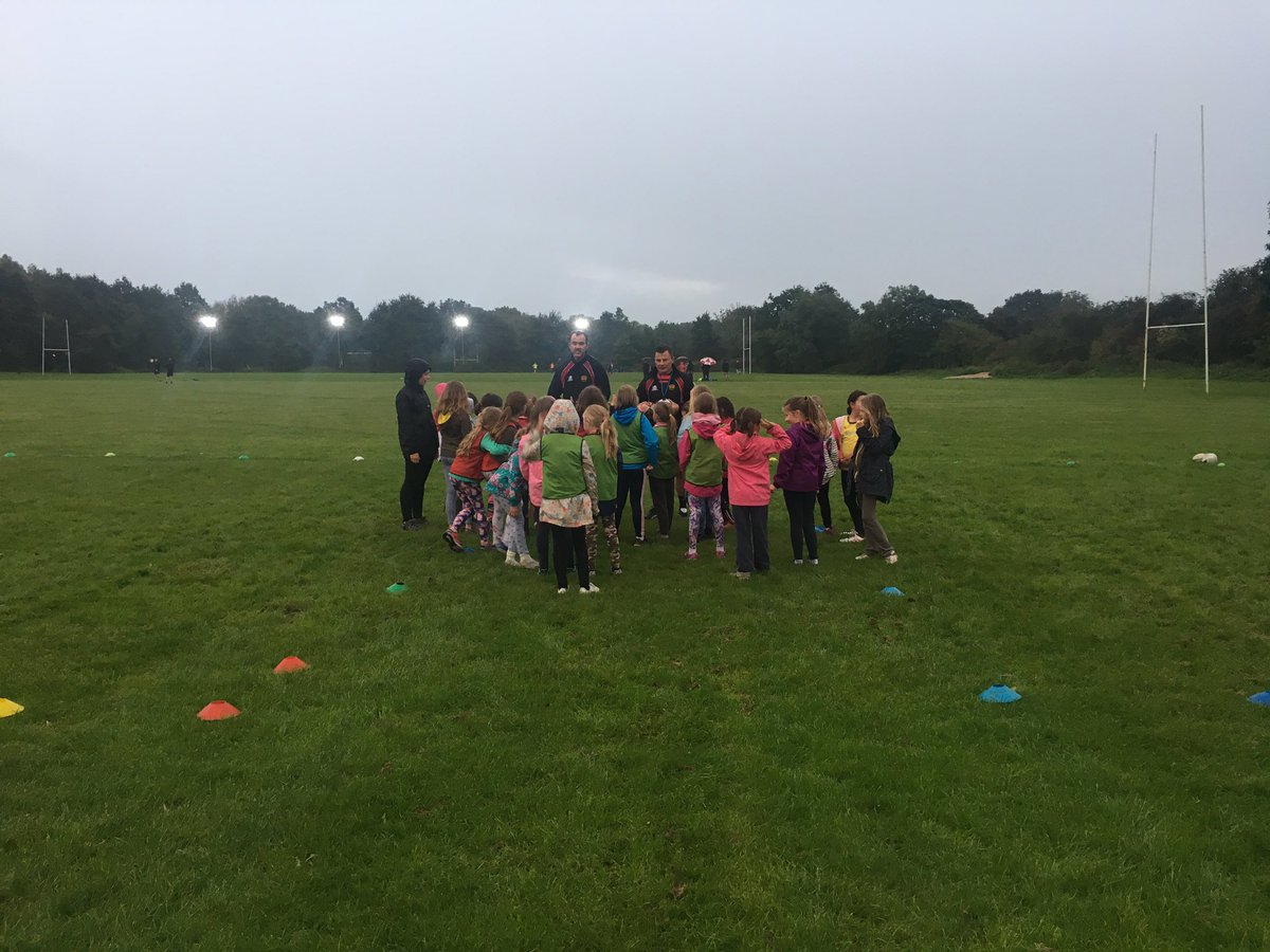 marpleminis's tweet photo. We welcomed 2nd Marple Brownies for a soggy but fun filled taster session tonight. Great fun and lots of giggle. https://t.co/5QGWhz4nEl