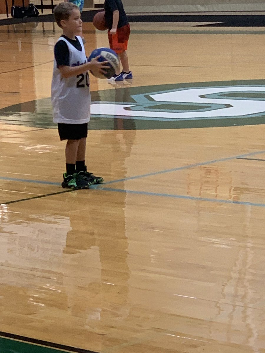 BrettTurman's tweet photo. In Houston TX at my sons basketball practice and seeing this 8yr old kid in @spidadmitchell shoes gets me all excited for @utahjazz basketball! https://t.co/RlnoxMe0Tx