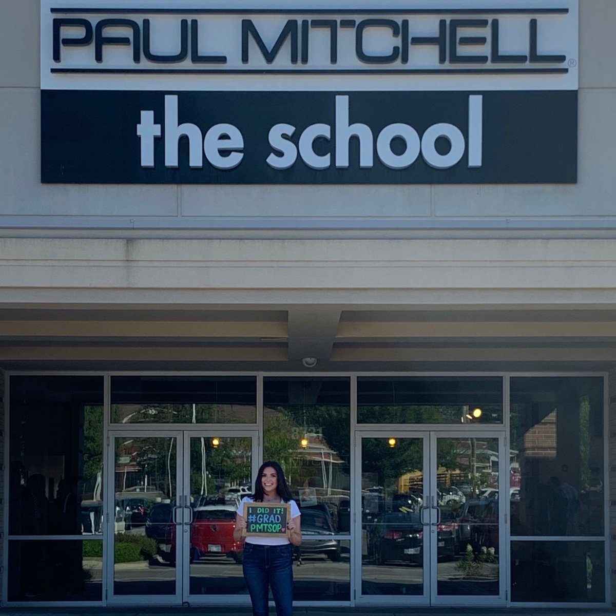 PaulMitchellOP's tweet photo. Another #studenttostylist and #phasetwocrew #graduate Congrats Lexi!! We know you’ll do great things in this Industry!! https://t.co/62hJkQ1ZTo