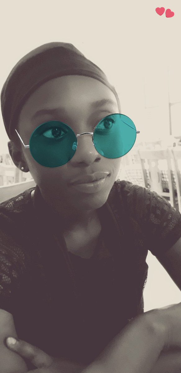 Efua_ampofoa's tweet photo. Holiday vibes😜😜 https://t.co/AozhfH6Swo