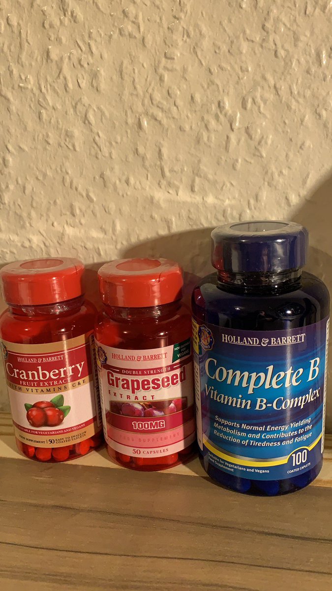 Azadaaa_'s tweet image. 4min plank🏃🏻‍♀️