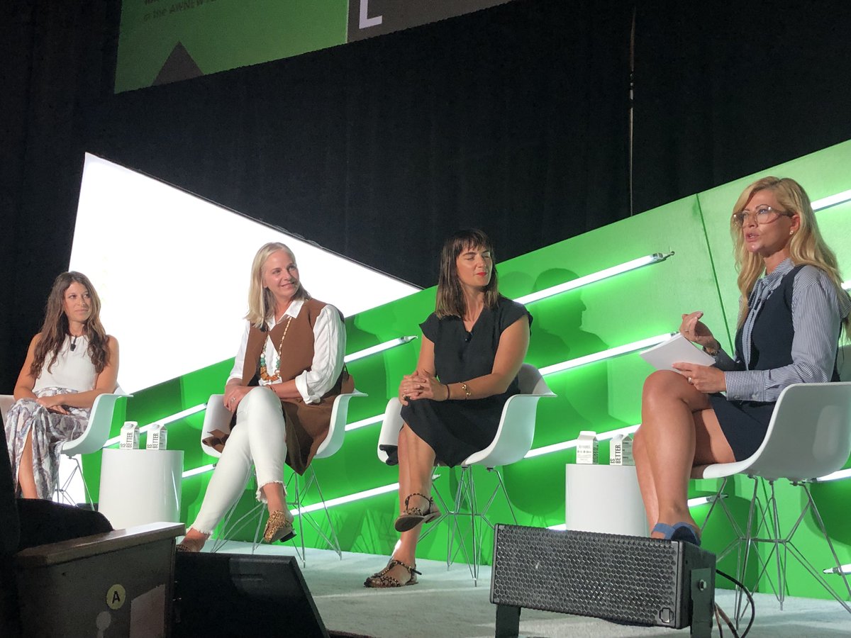 MDCPartners's tweet image. #ICYMI: @Anomaly&apos;s Chief Innovation Officer Natasha Jabukowski spoke earlier today about how to make work work for you, recalling her experience being the first person at Anomaly to take a maternity leave. #AWNewYork #MakeWorkWorkforYou