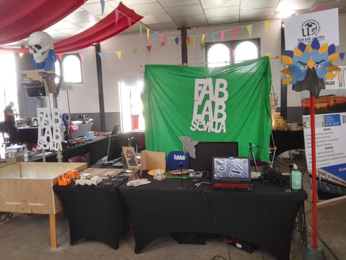 fablabsevilla's tweet image. Tras participar, representando a la @ETSASevilla de la @unisevilla  en #demolabmaker, nuestro resumen es fácil: hay que estar.
Ojalá pronto en Sevilla un evento de carácter regular como éste. 

fablabsevilla.us.es/index.php/tall…