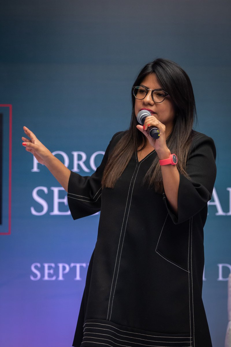 GlobalEnergyMEX's tweet image. Ante la lucha contra el cambio climático, la senadora @in_dei presentará este martes en el @senadomexicano la primera iniciativa sobre electromovilidad en México

Entérate de todos los detalles 👇🏻

globalenergy.mx/noticias/alter…

#ElectromovilidadYA #Senado #energia #CambioClimatico