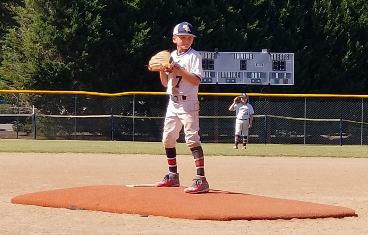 SBA11U_Senators's tweet photo. This kid has been putting the work in and this weekend it showe. Proud of you X-man! Your bat was hot all weekend and congratulations on pitching a shutout against the 11U Warcats (15-0). It was great to watch, keep working hard kiddo. #bettereveryday #hardworkpaysoff https://t.co/ZZTEYA2l9B