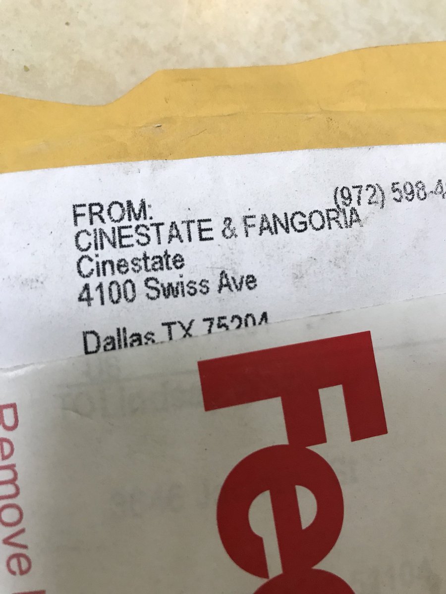 LindsayWashburn's tweet photo. What could it be?!? 👀 #FANGORIA #cinestate #prizepack https://t.co/XXZmHQlQd2