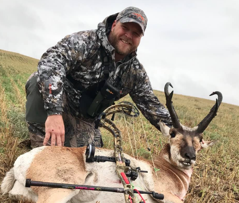 PSEBows's tweet photo. 9 years in the making and Cory got himself a great Alberta Antelope! #HuntWithPSE #psenation #psebows #shootpse #bowhunting https://t.co/5F8lkFt2rA
