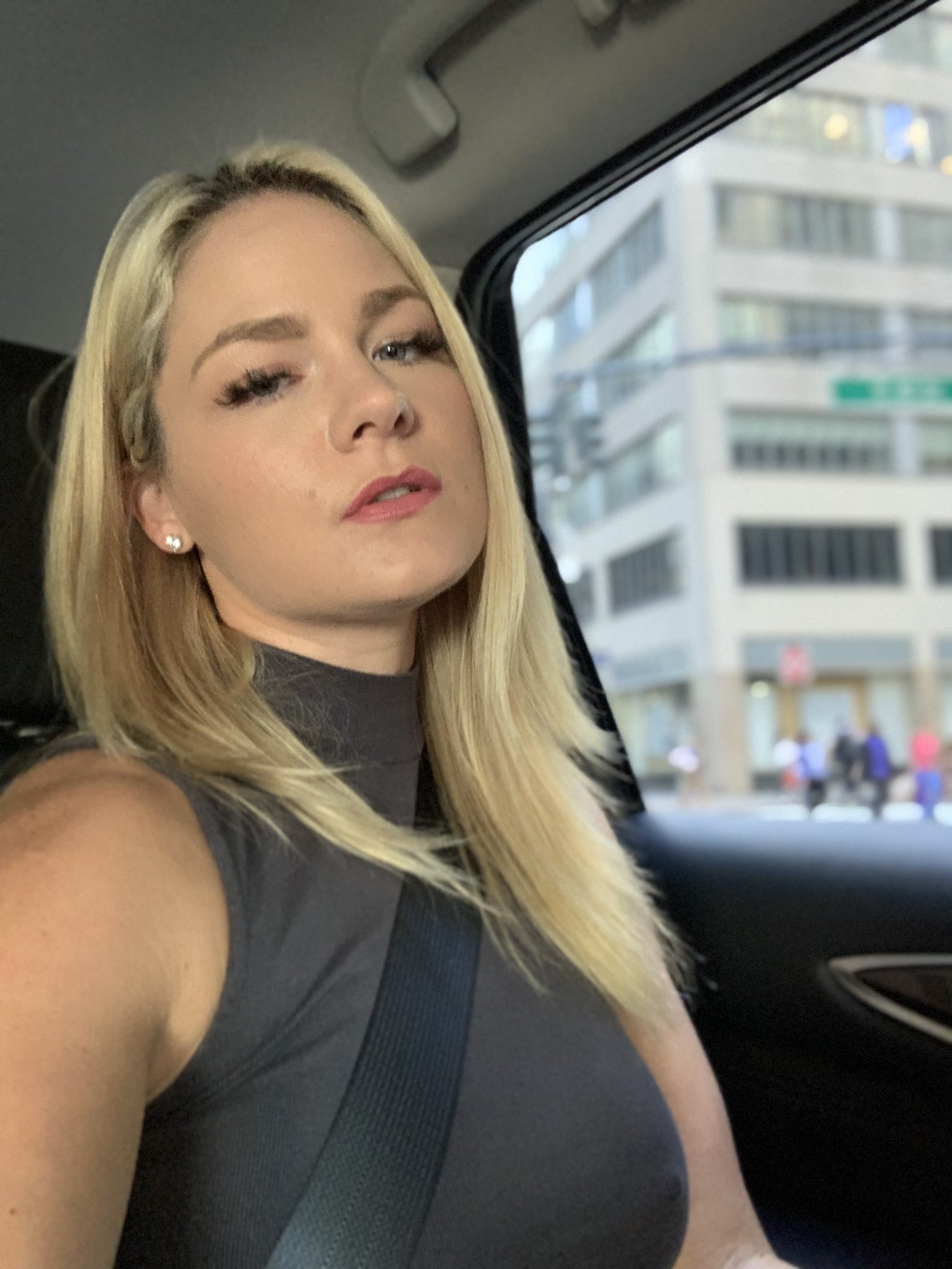 Lisey Sweet on Twitter: "Ahhhhh guys!!! I have something on the horizon