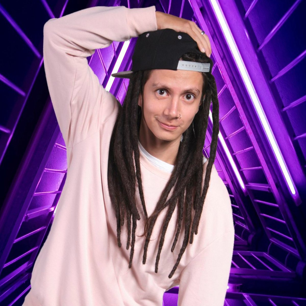 lazcali's tweet photo. El Rasta además de alegrar tus días cuando está al aire, es el encargado de programar la #PlaylistPerfecta. 😎 ¡Sintonízanos para comenzar tu semana como se debe! 🔊

#LaZ1015 #LaZCali #Música #DJ #Radio #Fun #Cali #GeneraciónZ @jgomezlocutor https://t.co/xW6HsN3Zzg