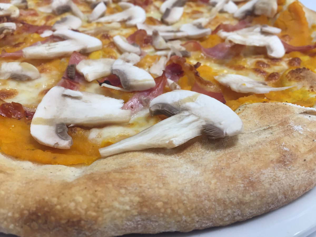 Melissa Castellan tweet media