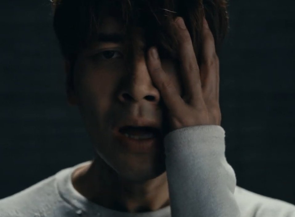 plsdefsoul's tweet photo. porra, mv moh criativo, a letra já grudou no meu cérebro e A ATUAÇÃO DESSE FDP TÁ Ó: UMA  B E L E Z I N H A. https://t.co/bLUlfGvC7U