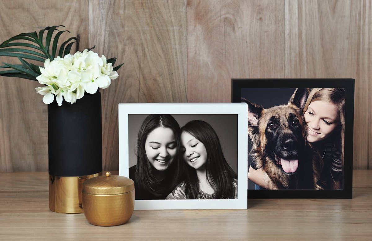 paspartuframes's tweet photo. Por lo general, en todas las casas siempre hay un portarretrato como instrumento de decoración, en nuestra tienda encontraras una extensa variedad de portarretratos y marcos que van con tu estilo.

¡Visítanos! en Donceles 75 A, Col. Centro, Ciudad de México.

#paspartuframes https://t.co/xR9zCD0cVn