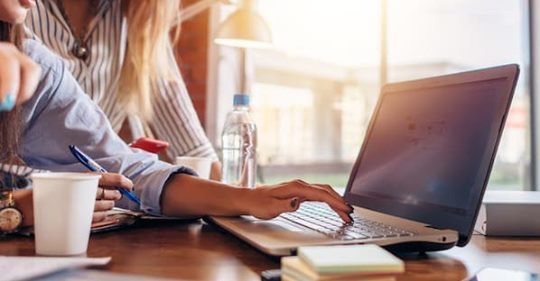 MendoDigital's tweet image. Reach a new audience with #syndicatedcontent and increase conversions. Explore best practices, tools, and partners with @nicairinica and @HubSpot.
#blogoptimization #contentmarketing #digitalmarketing
bit.ly/2mIbugL