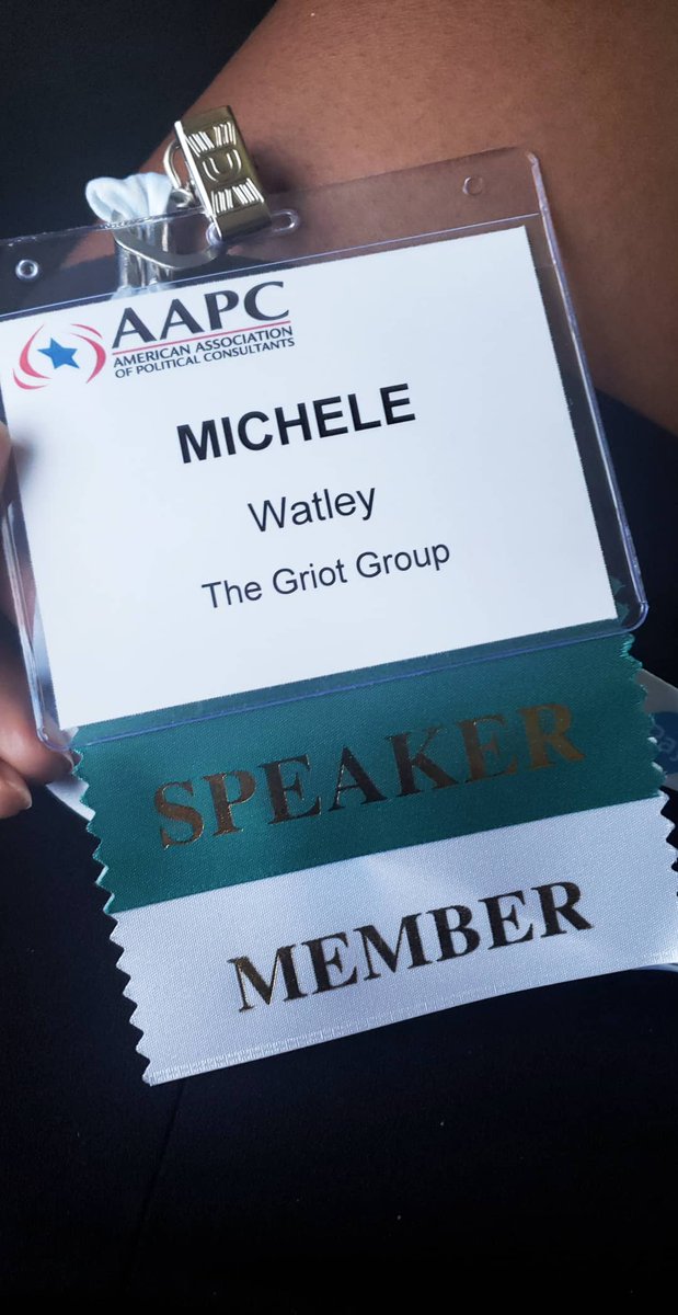 TheGriotGroup's tweet photo. Eventful last week w/ the @TheAAPC midwest conference talking 2020 politics, @LaunchCrate podcast w/ modern day griot Cynthia Fails &amp; sippin #UnbossedAndUnbothered political tea w/ my good friend @rashaan_rashaan on @kkfi901fm Can't wait to see what this week brings! #TGIM https://t.co/IrPjWb2hv1