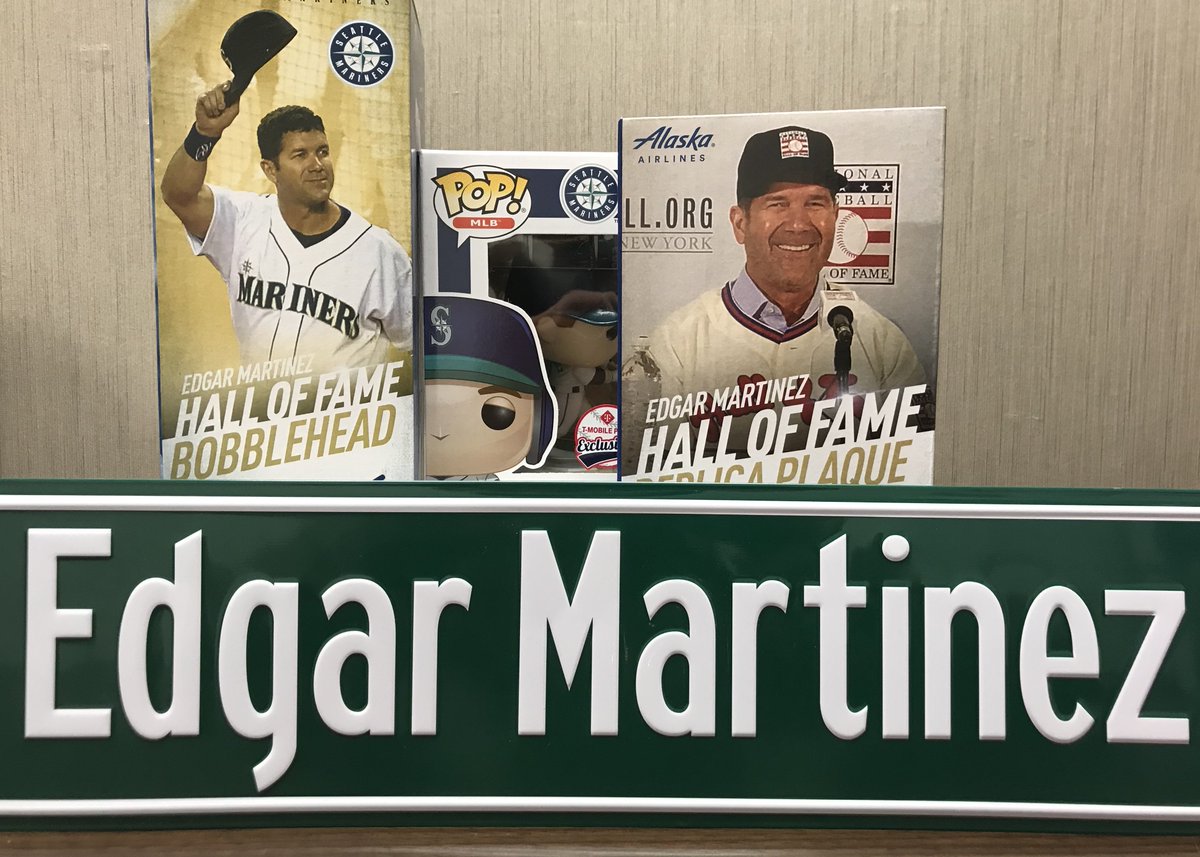 ROOTSPORTS_NW's tweet photo. It's the FINAL #TWITTERTUESDAY of the season 😭  Kicking off our last night of giveaways at 6:30 PM PT on ROOT SPORTS. We're going BIG and giving away 5 of our BEST prizes 🏆 Stay tuned...😎 https://t.co/G3AeWUBGbh