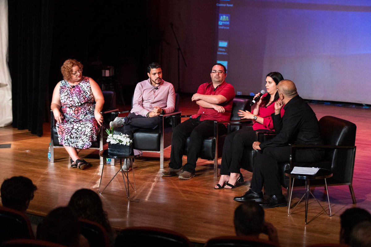 cpipr's tweet photo. @report4america @RedFundaciones @Viktor_Rodz @rafaelrened @carlaminetpr @rigellugo @jenifferwiscov1 Culminó el panel de discusión sobre #LosChavosDeMaría. Accede a https://t.co/xpu3yXf8cs para historias, gráficas, videos y datos sobre la recuperación. 

Si te perdiste nuestra conversación, accede a nuestra página de Facebook para que veas el video, cortesía de @microjuris. https://t.co/CRaJNz5bJM