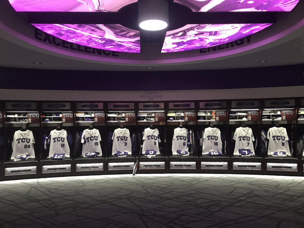 owenblackledge6's tweet photo. I would like to thank god for giving me the opportunity to announce that I will be continuing my athletic and academic career at TCU #frogsup https://t.co/kdjB6J3GZ8