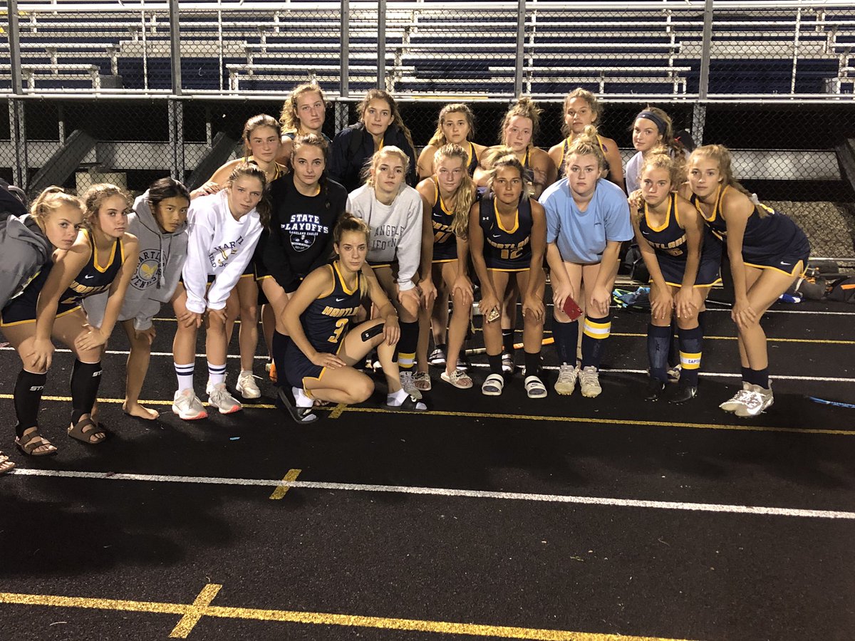 HartlandFHockey's tweet photo. Hartland wins 2-1! 🏑🦅 https://t.co/WR7nqbqHaK