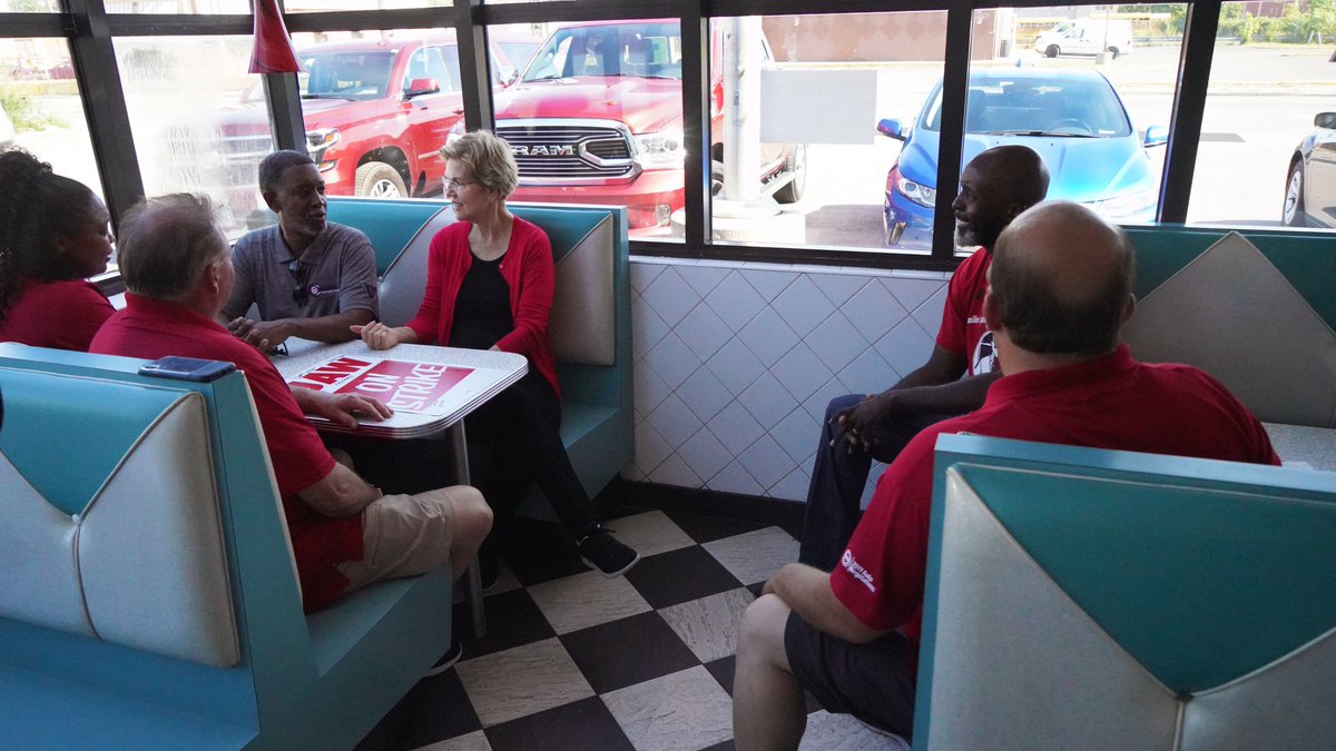 Elizabeth Warren meets with UAW leaders.