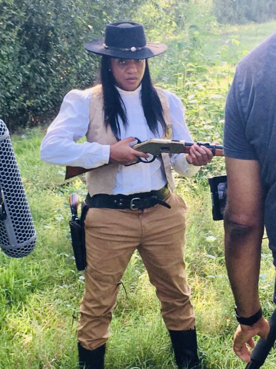 QuevetteT's tweet image. Great time on set! Always grateful for the opportunity to do what I love!