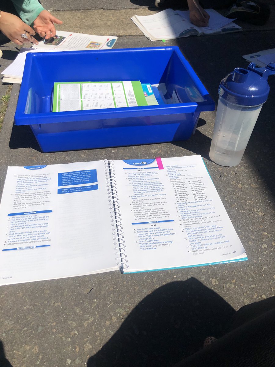 Enjoying the sunshine during Spelling Mastery today! ☀️📖 #SpellingMastery #TeacherLife #TeachingOutside @MillerPS2168